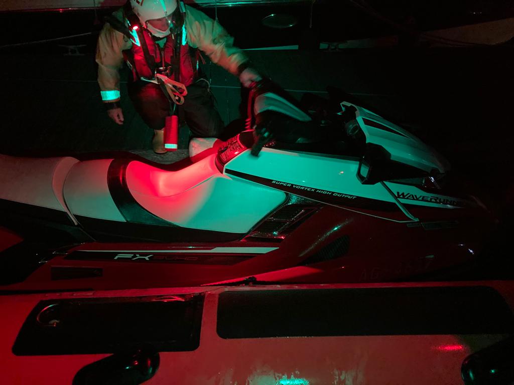 Jet ski