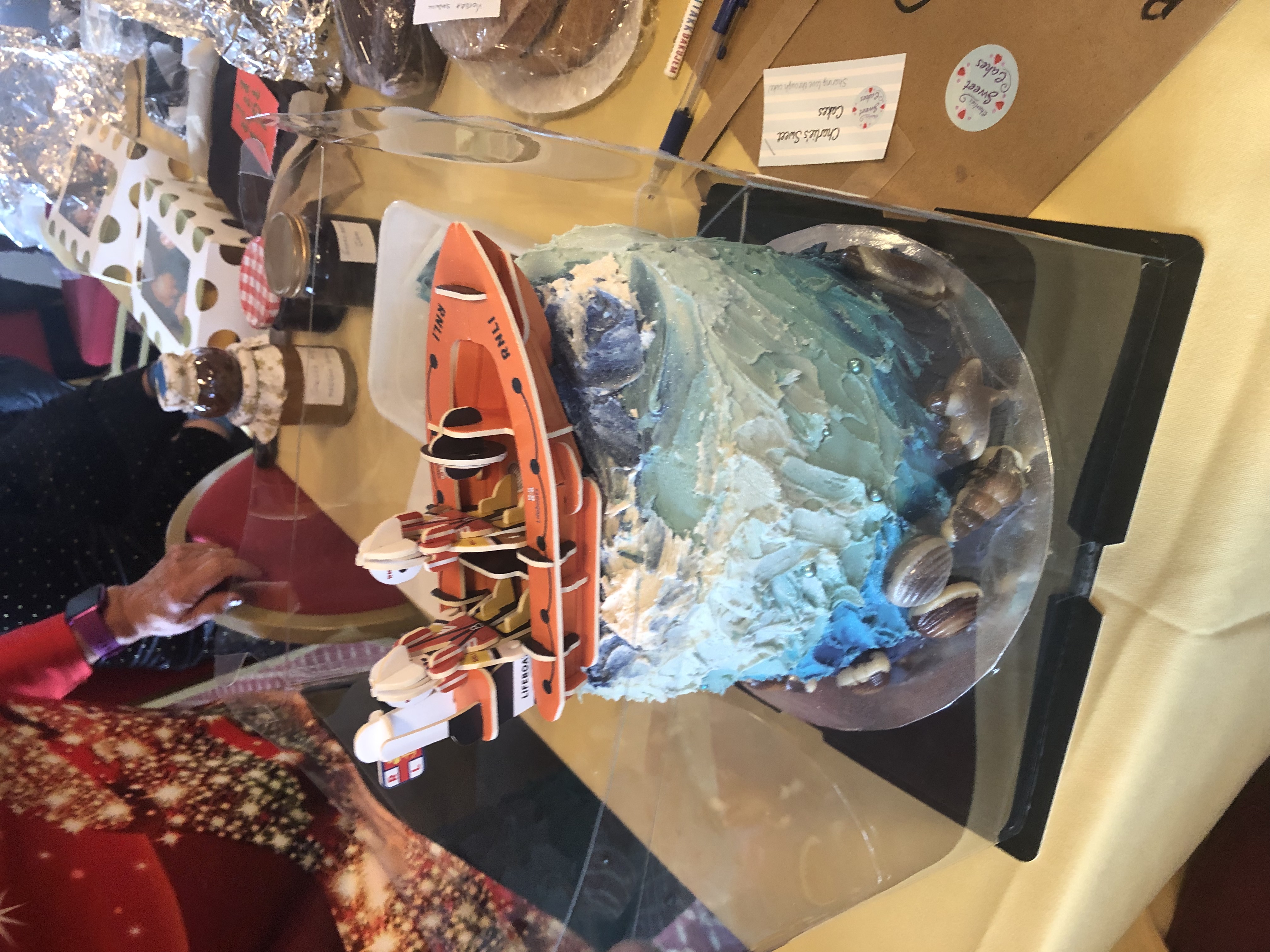 Lifeboat cake