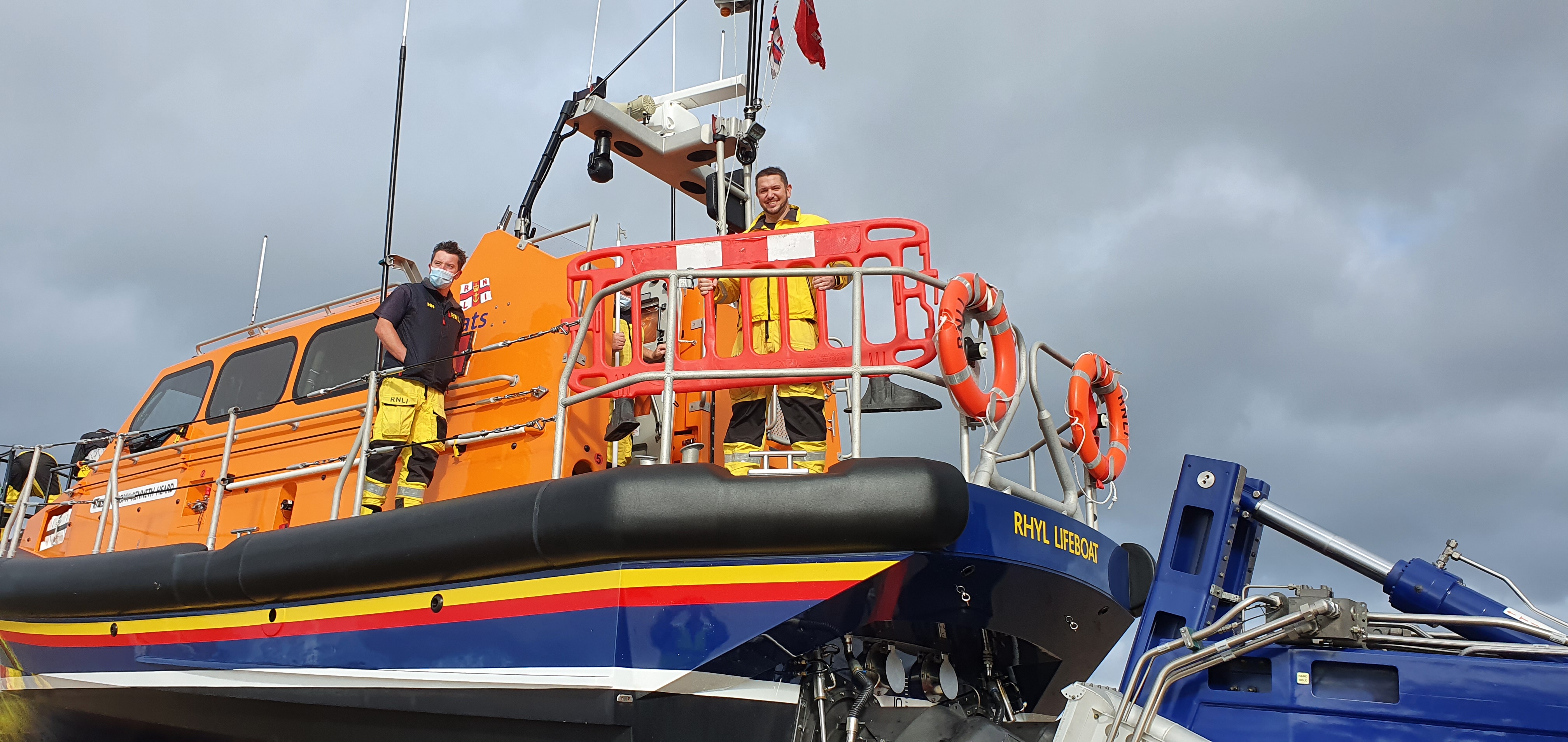 Lifeboats launched to report of upturned boat.