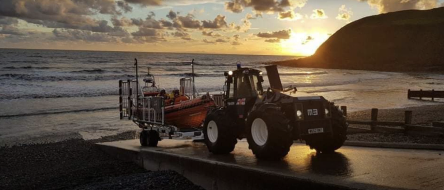 The lifeboat returning as the sun sets 