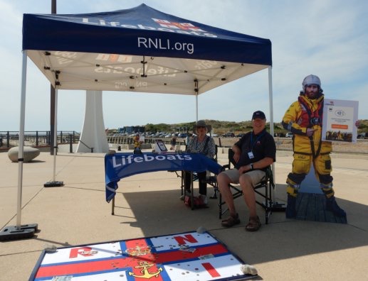The public could take part in a cover the flag challenge