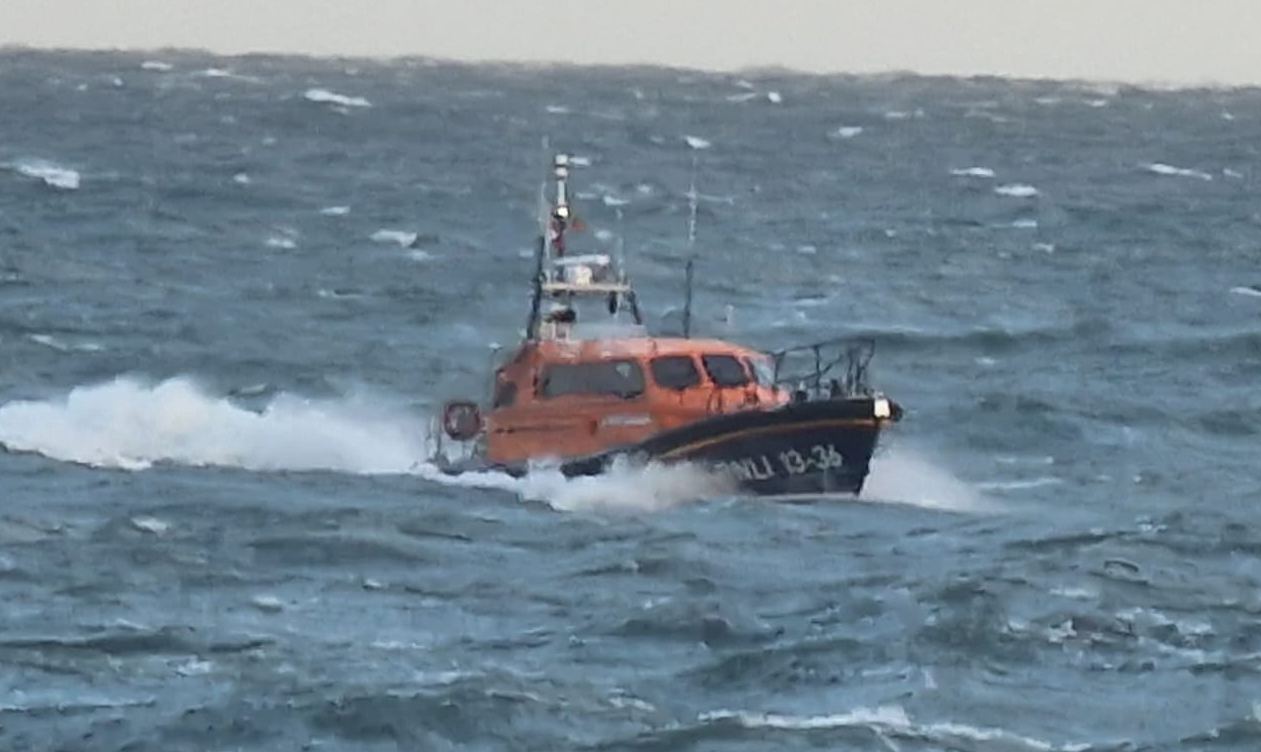 Seahouses Lifeboat returns to Seahouses with ambulance crew member