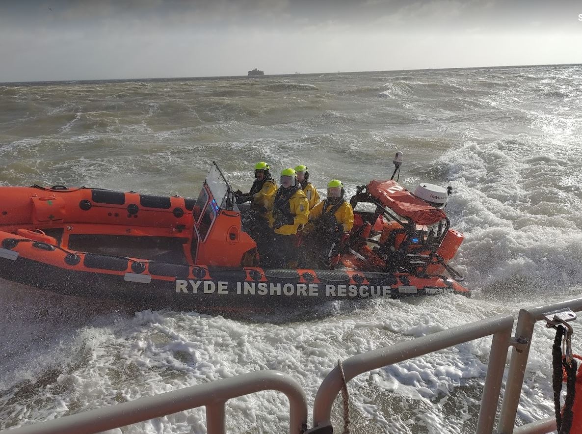 picture of Ryde Rescue 1 off the starboard quarter