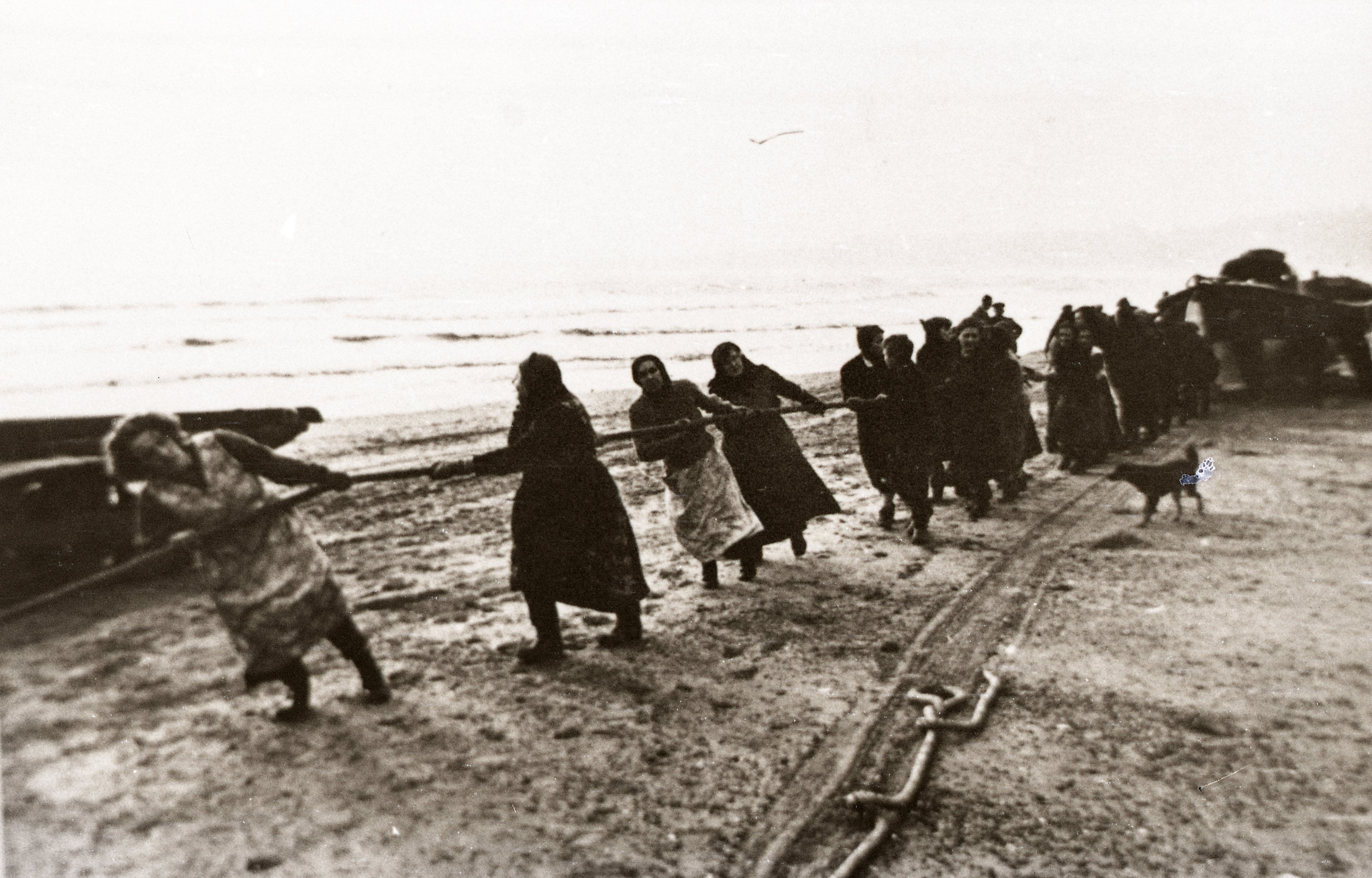 The 'Newbiggin Women' hauling the lifeboat in 1940