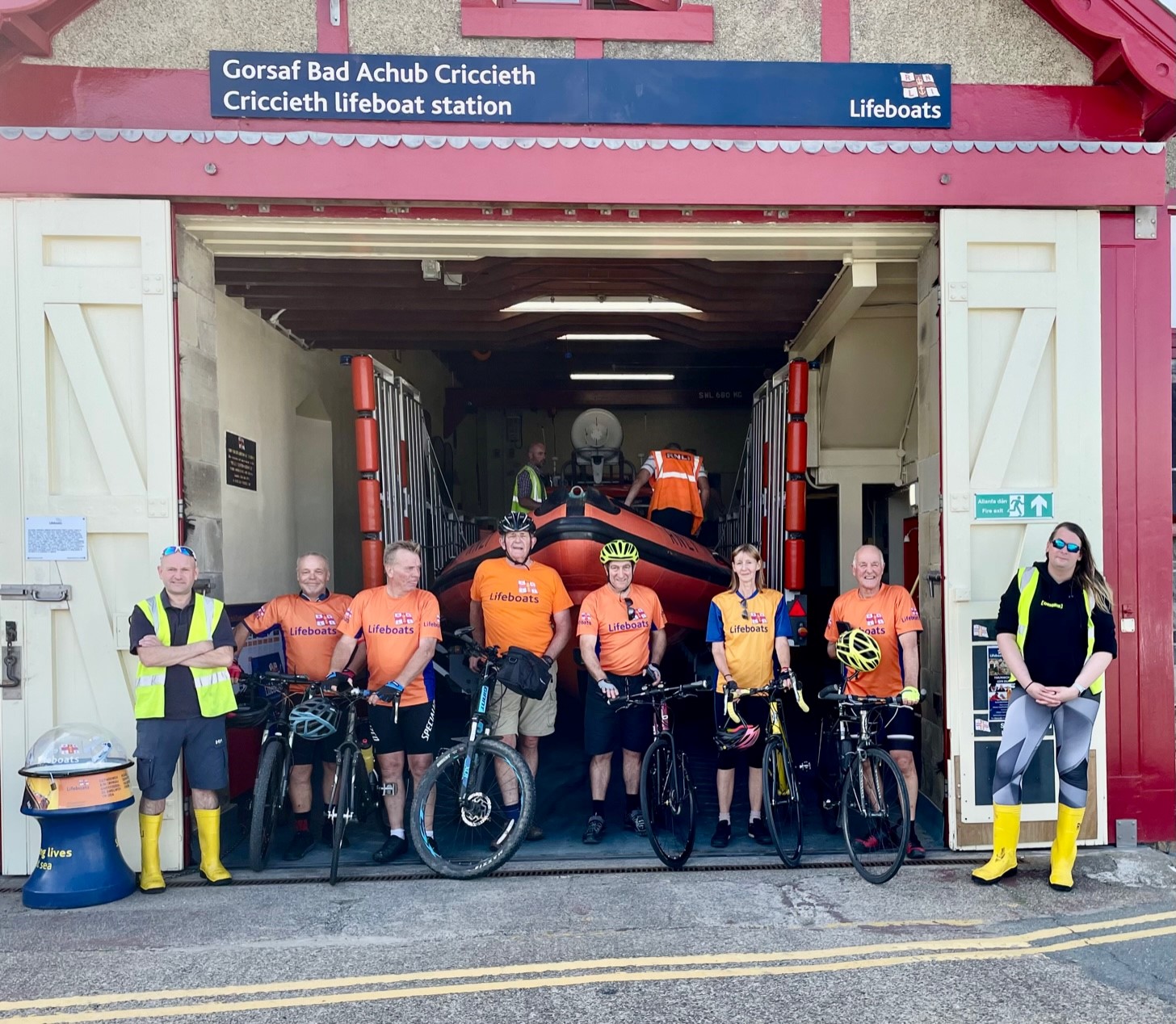 C2C cyclists at Criccieth Lifeboat Station 