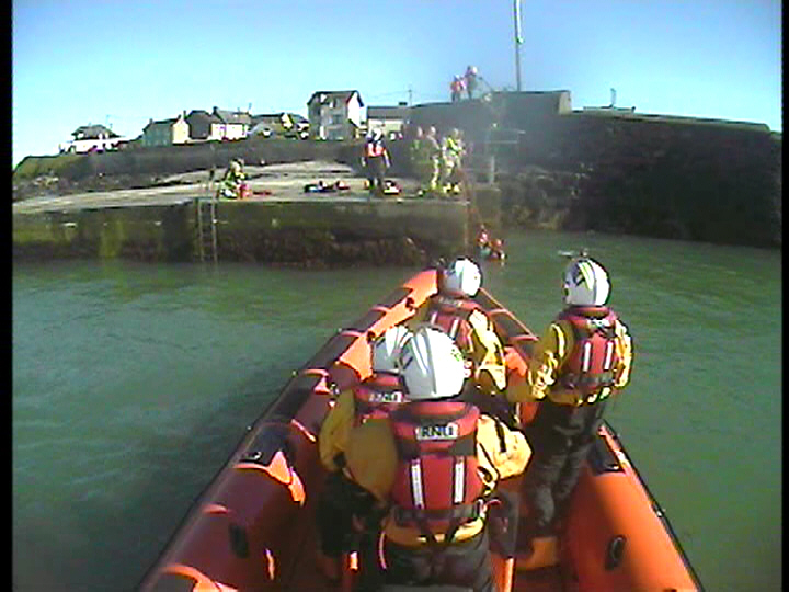Skerries RNLI arriving on scene