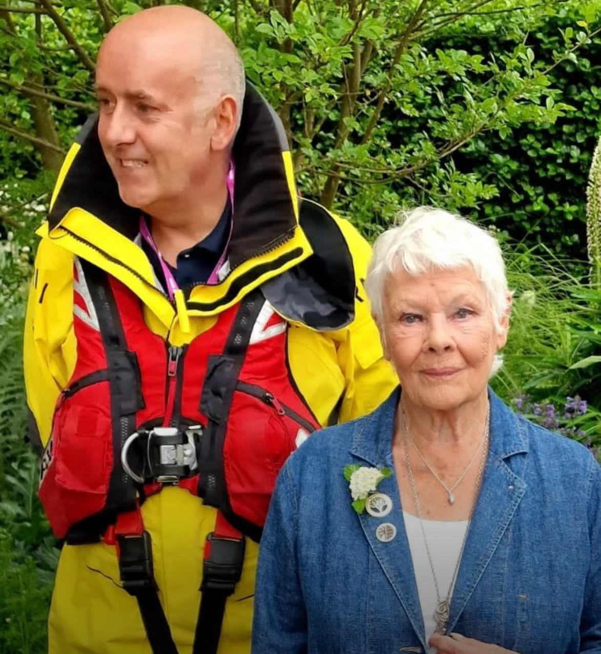 Chiswick RNLI Commander Andy Mayo with Dame Judy Dench at the Chelsea Flower Show