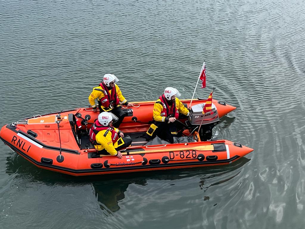 Seahouses Inshore Lifeboat launching on service