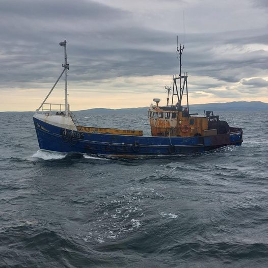 The 17m blue and orange vessel 