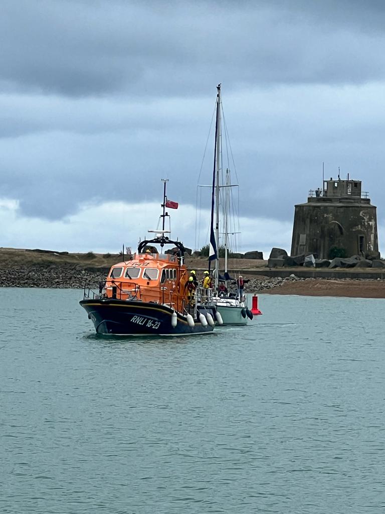 Diamond Jubilee and the casualty vessel entering the harbour