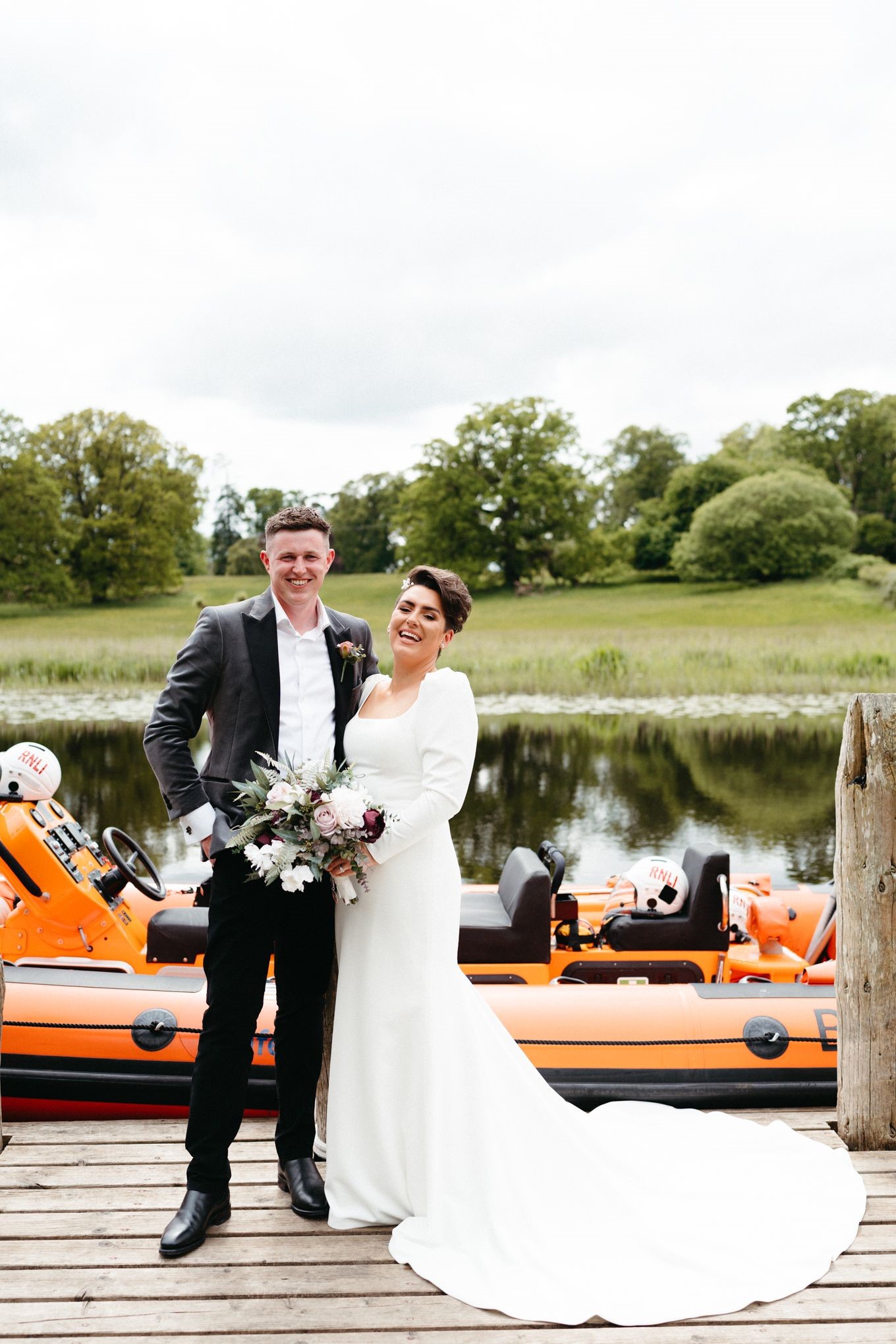 Carrybridge RNLI crew member ties the knot