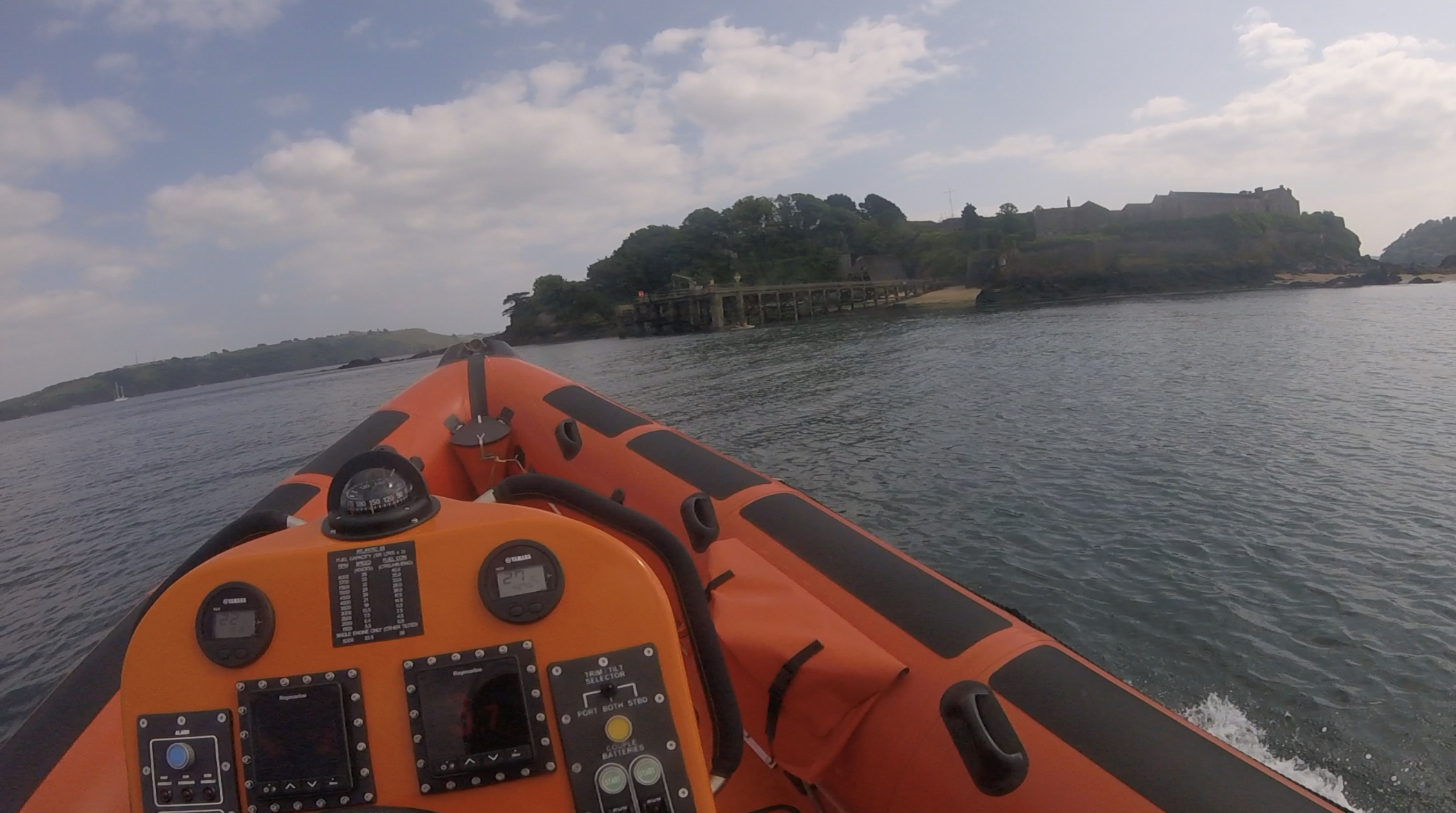 Plymouth RNLI Volunteers assist swimmer