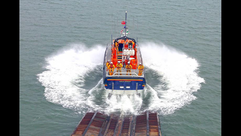 Rnli Launch Methods Angle RNLI launch to vessel in difficulty in rough seas and strong ...
