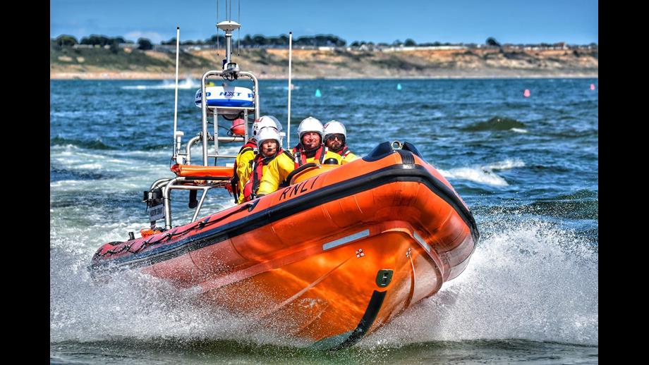Rnli Rib Engine MUDEFORD RNLI RESCUE FAMILY JUST IN TIME | RNLI