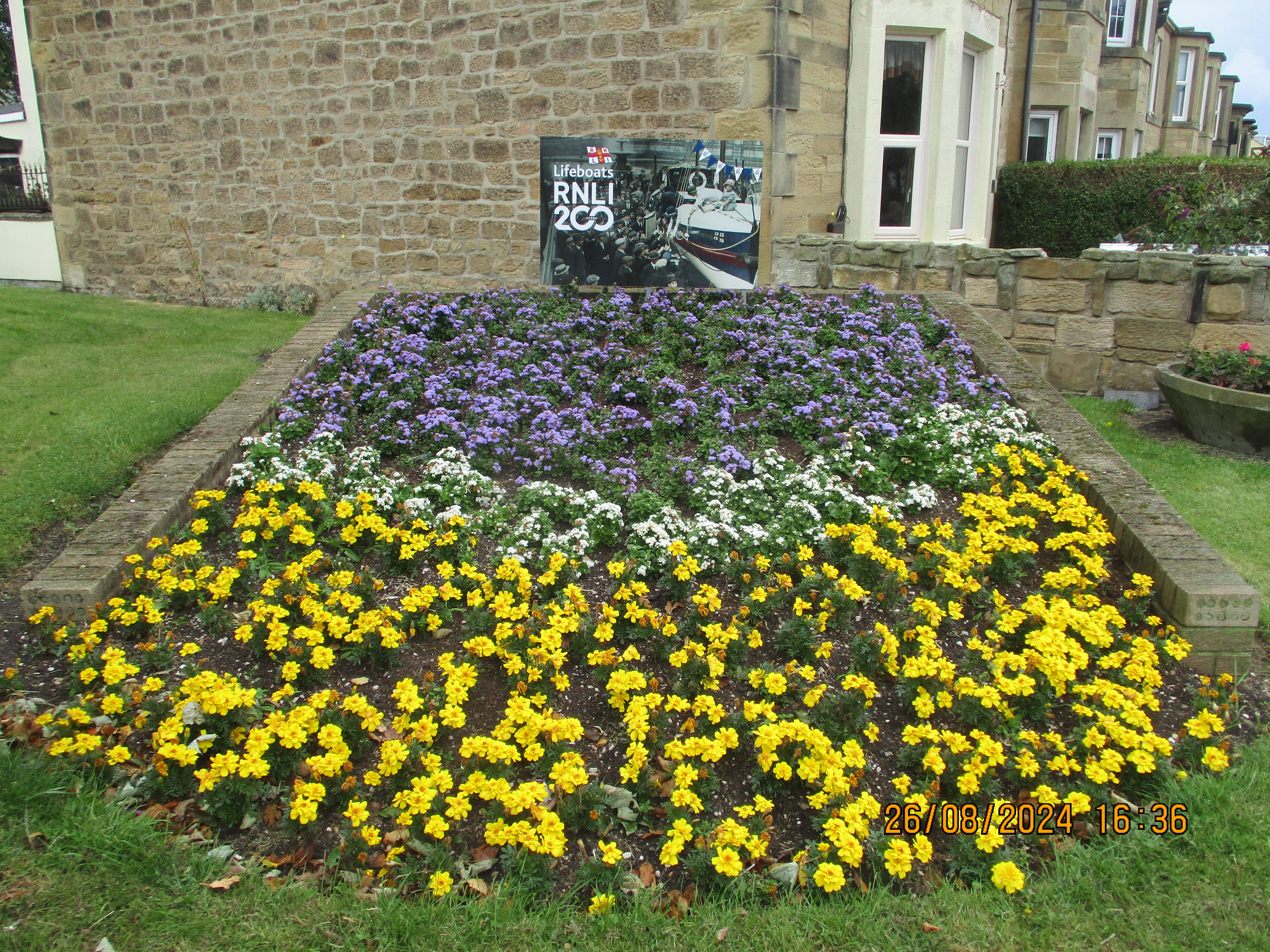 RNLI floral display at Newbiggin