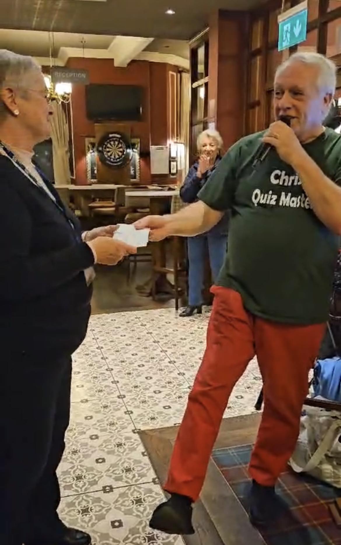 Quizmaster receives award