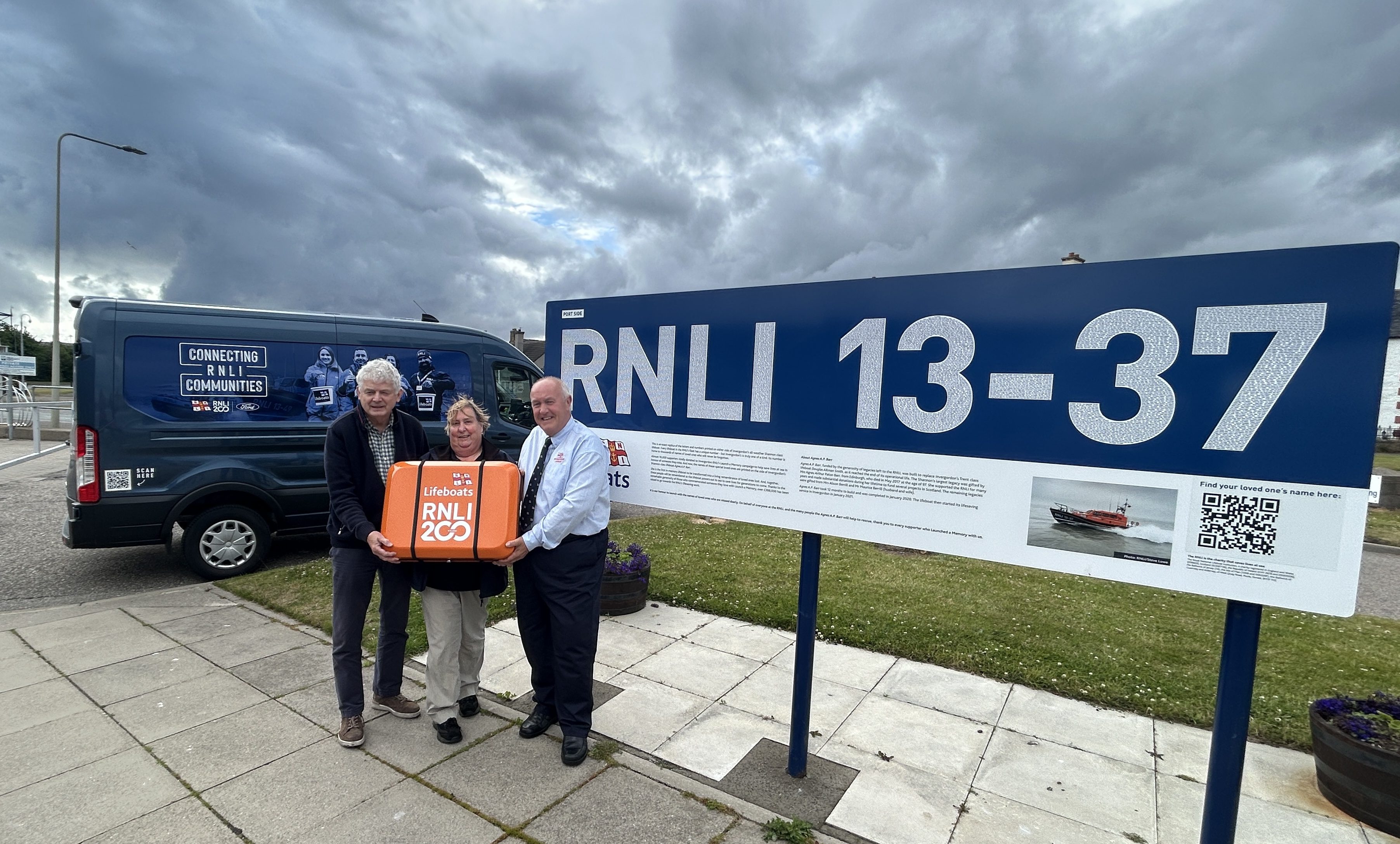 David Lipp,Susan Veitch and Kevin Dent with RNLI 200 Scroll