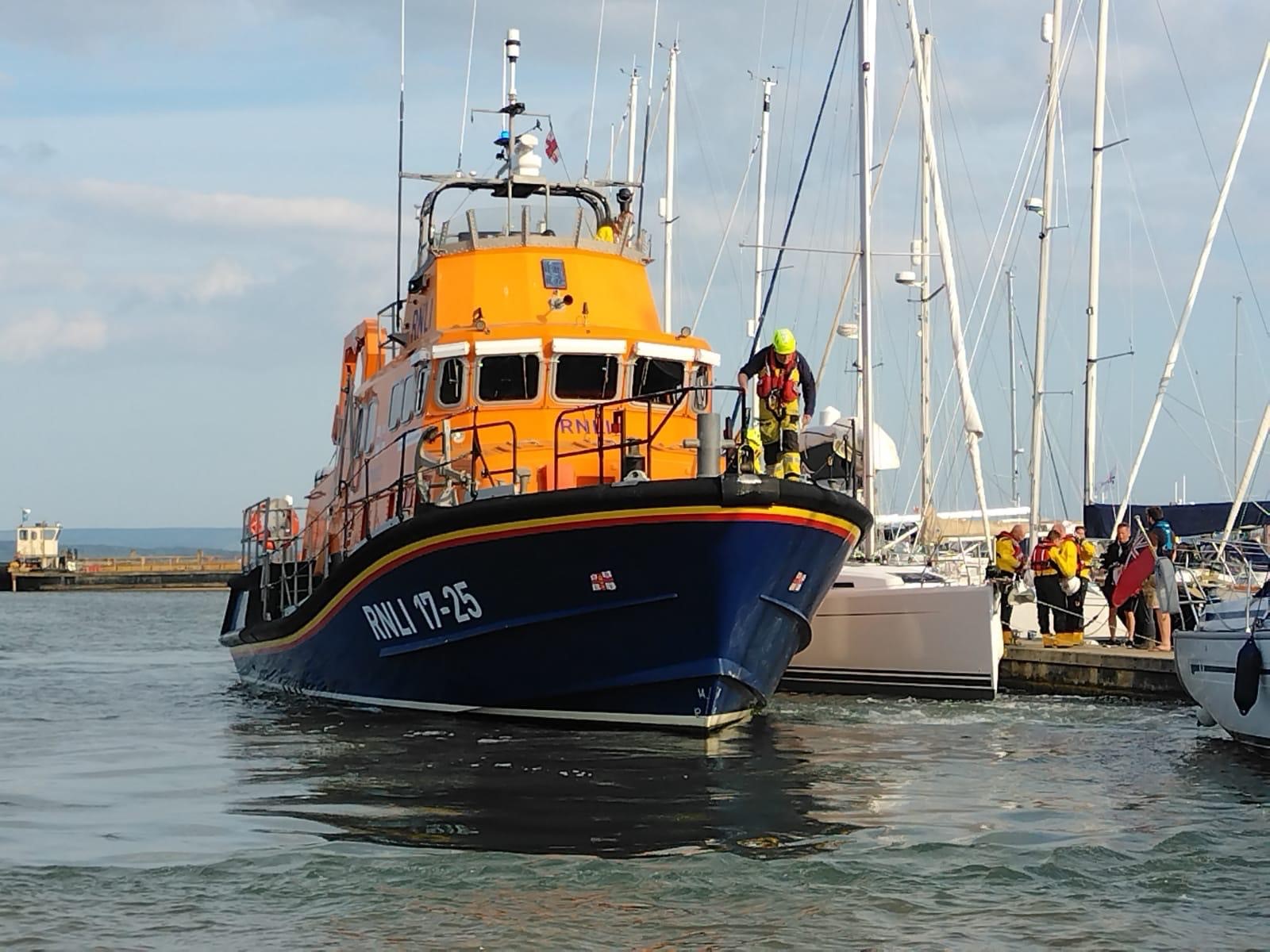 17-25 in Lymington Harbour