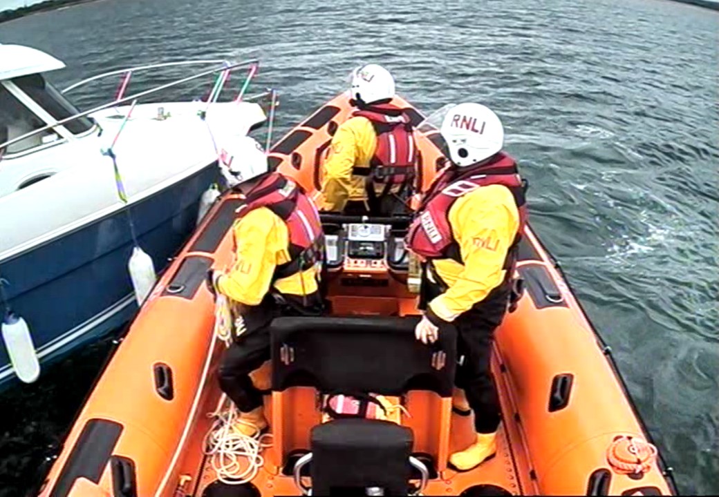 Towing operation underway