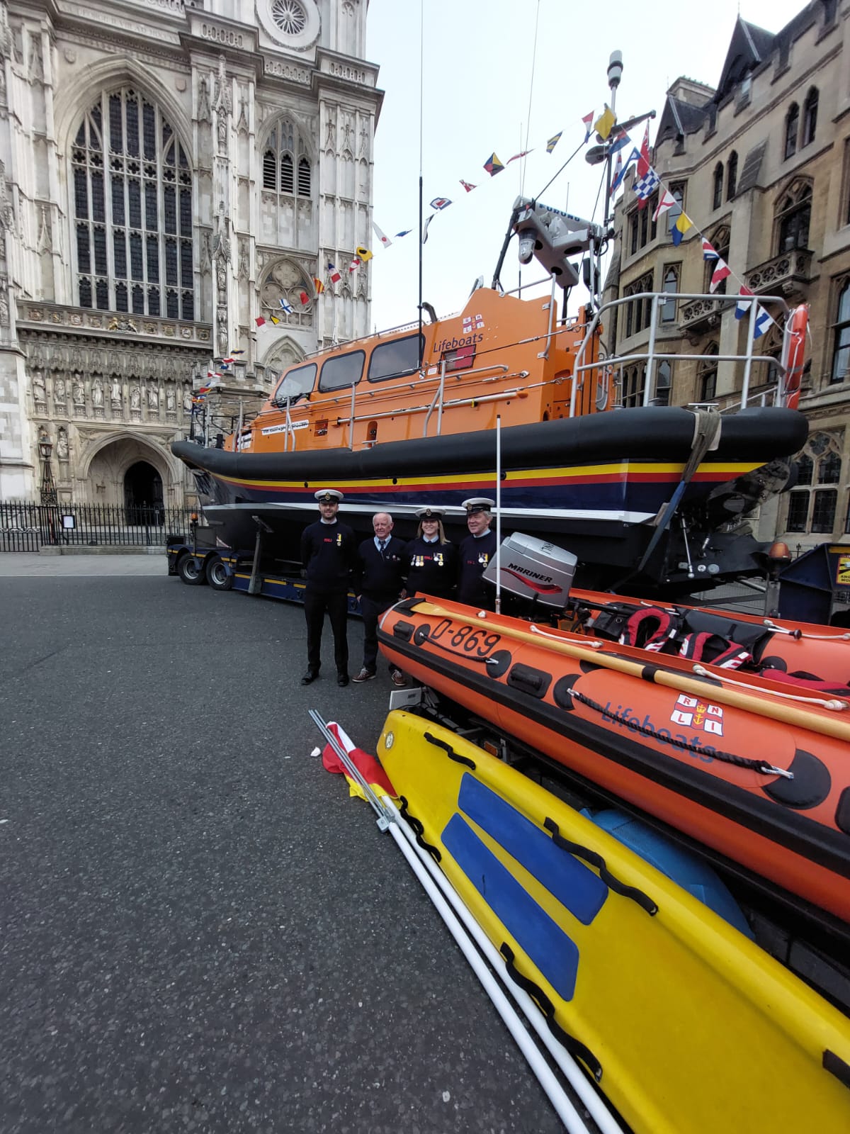 RNLI VolunteersRobbie Connolly Kilmore Quay RNLI, Walter Foley Fethard RNLI and Lorraine Galvin, David Maguire of Wexford RNLI at Westminister Abbey Service