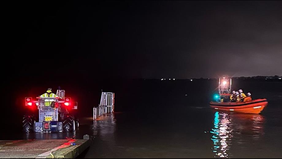 Rnli Night Rescue Night rescue for Mudeford RNLI | RNLI