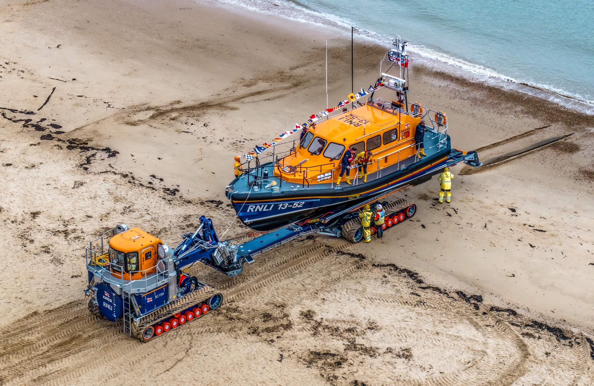 RNLI Clacton recover the Shannon lifeboat using the new SLARS system.