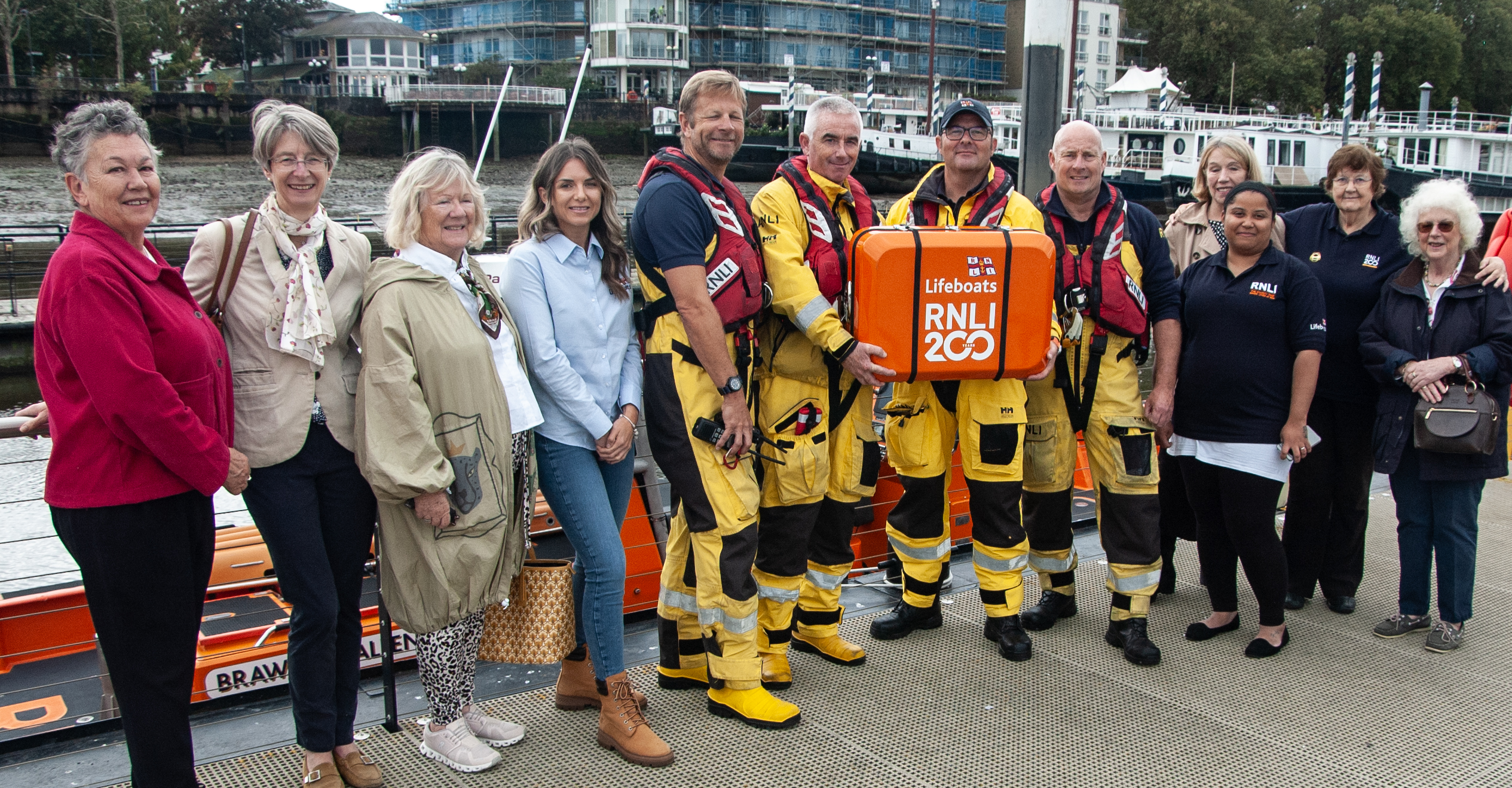 Fundraisers and Chiswick Crew with the Scroll