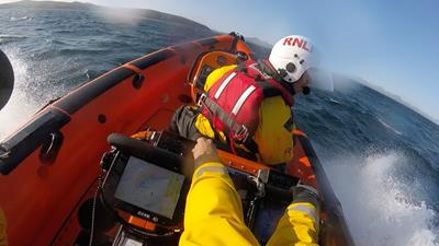 Rnli Rib Engine Abersoch RNLI and Porthdinllaen RNLI tasked to assist fishing vessel ...