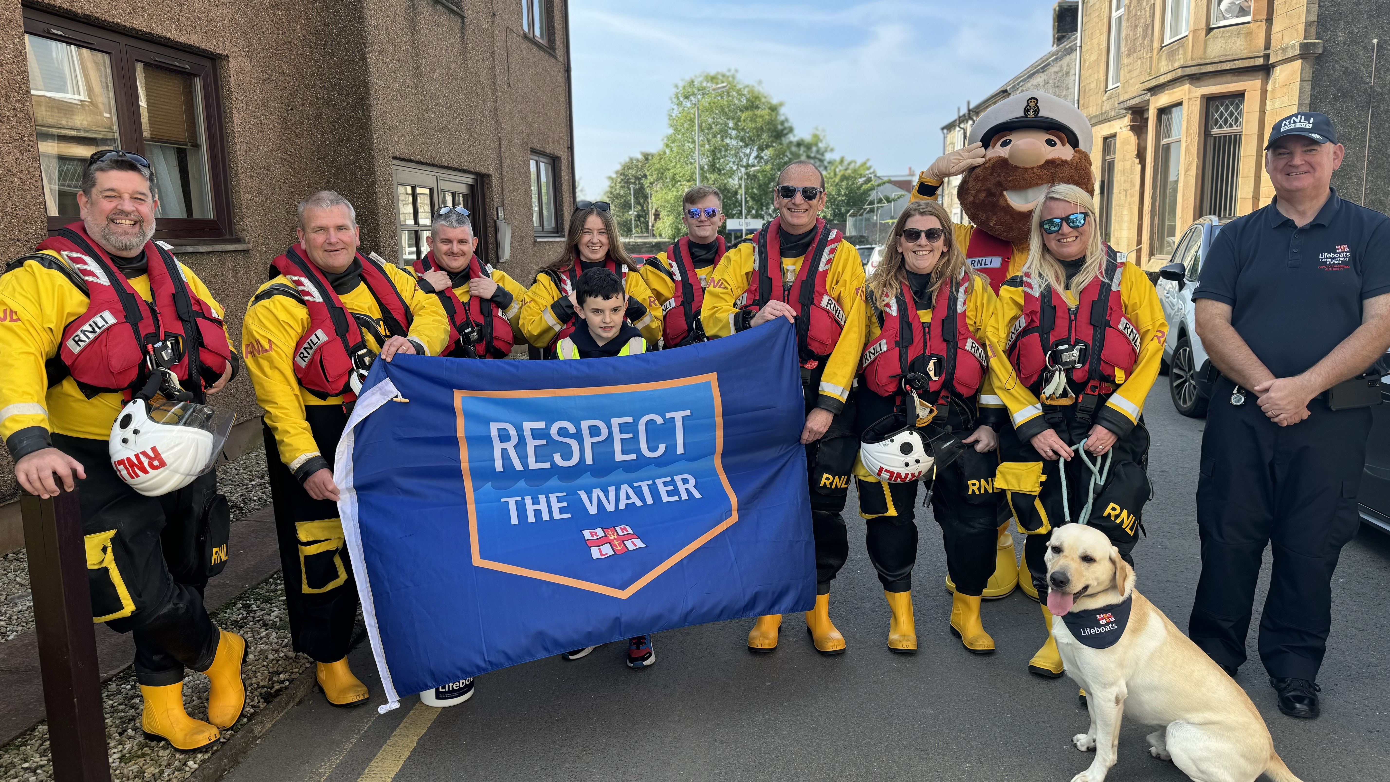 Crew photo at the start of the parade