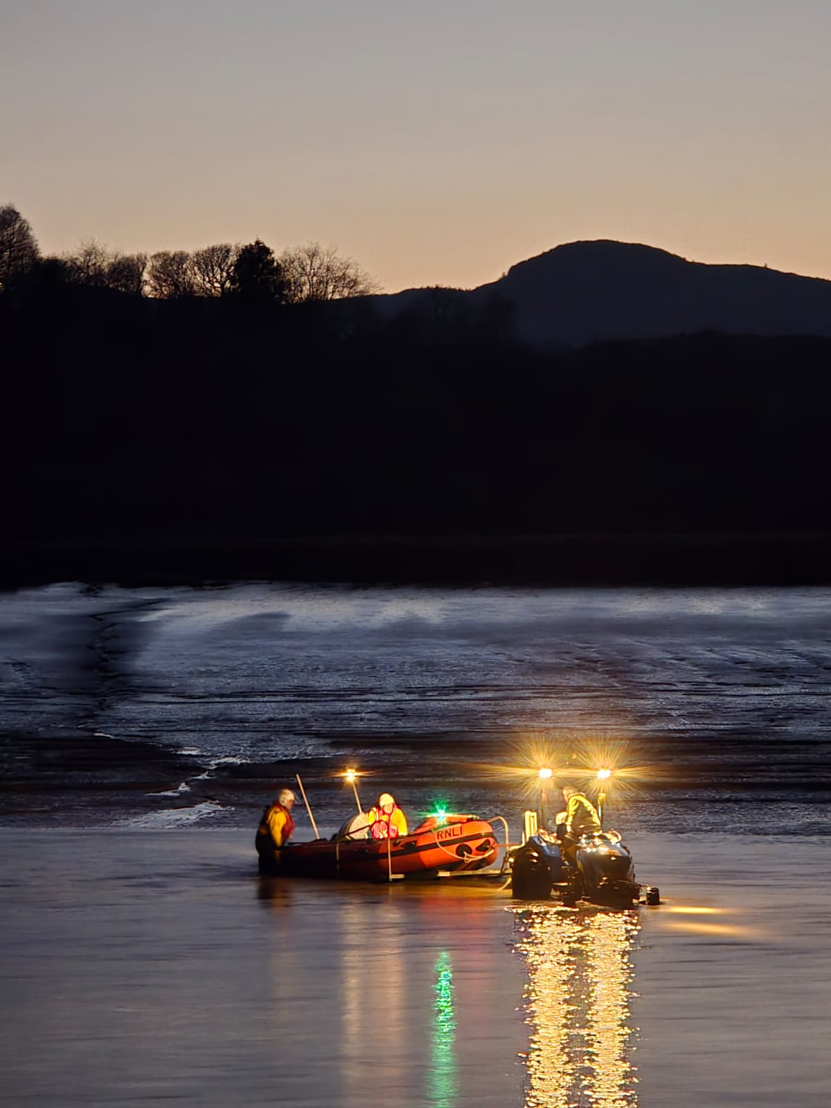 D-854 is recovered at low water following a call out