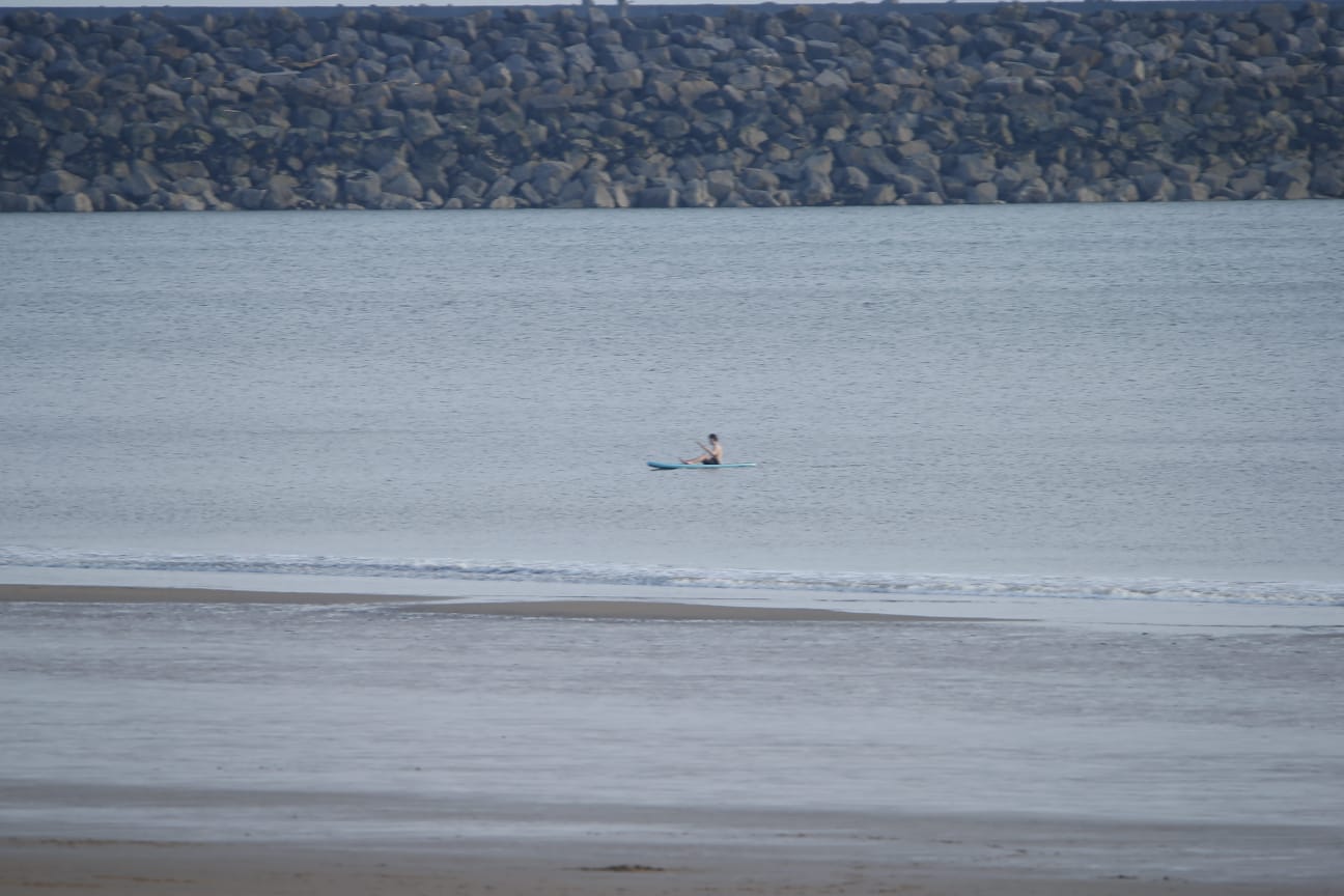 Port Talbot RNLI launch to a paddle boarder on distress 