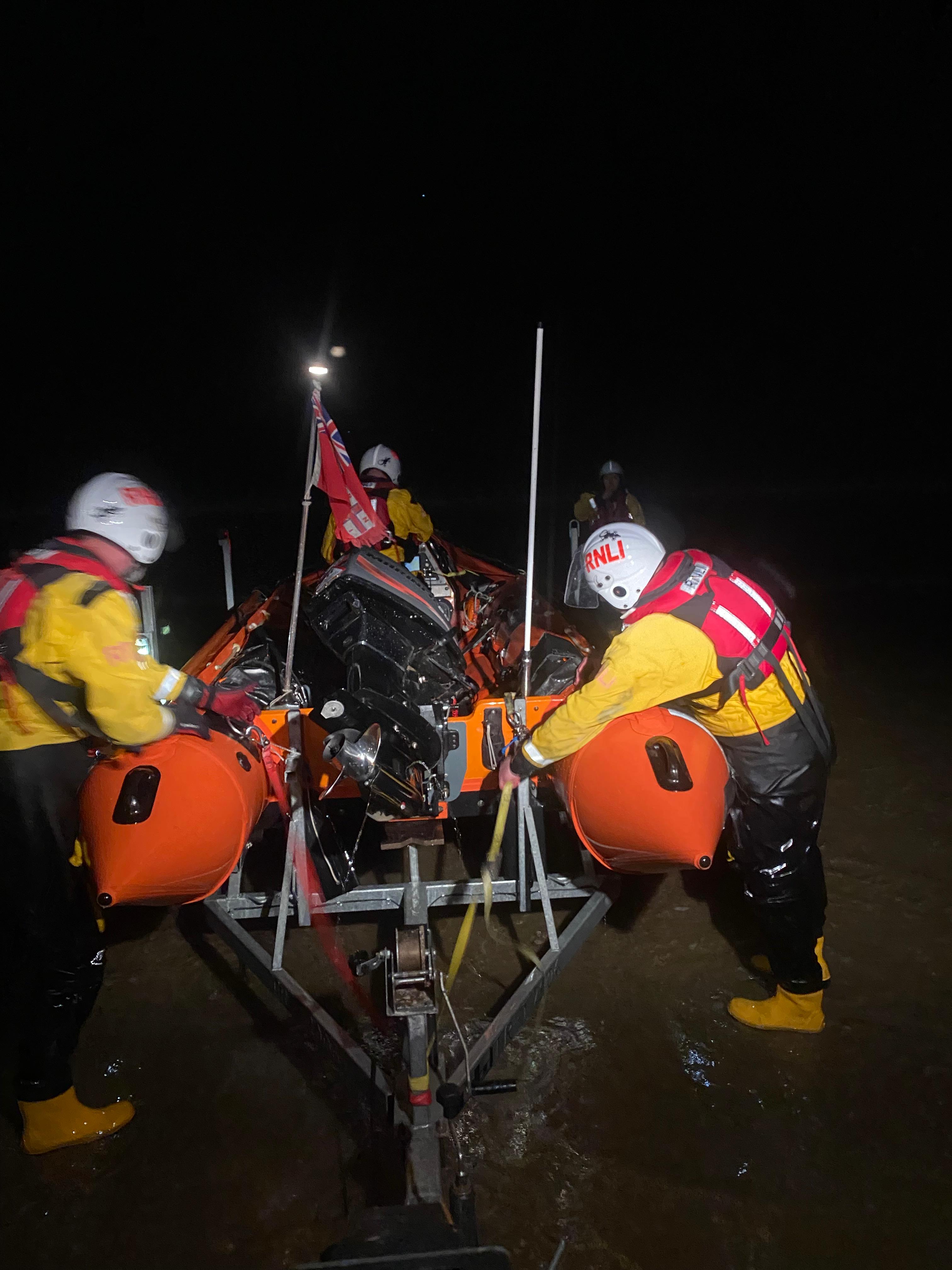 Port Talbot RNLI recover after confirming source of the flashing light