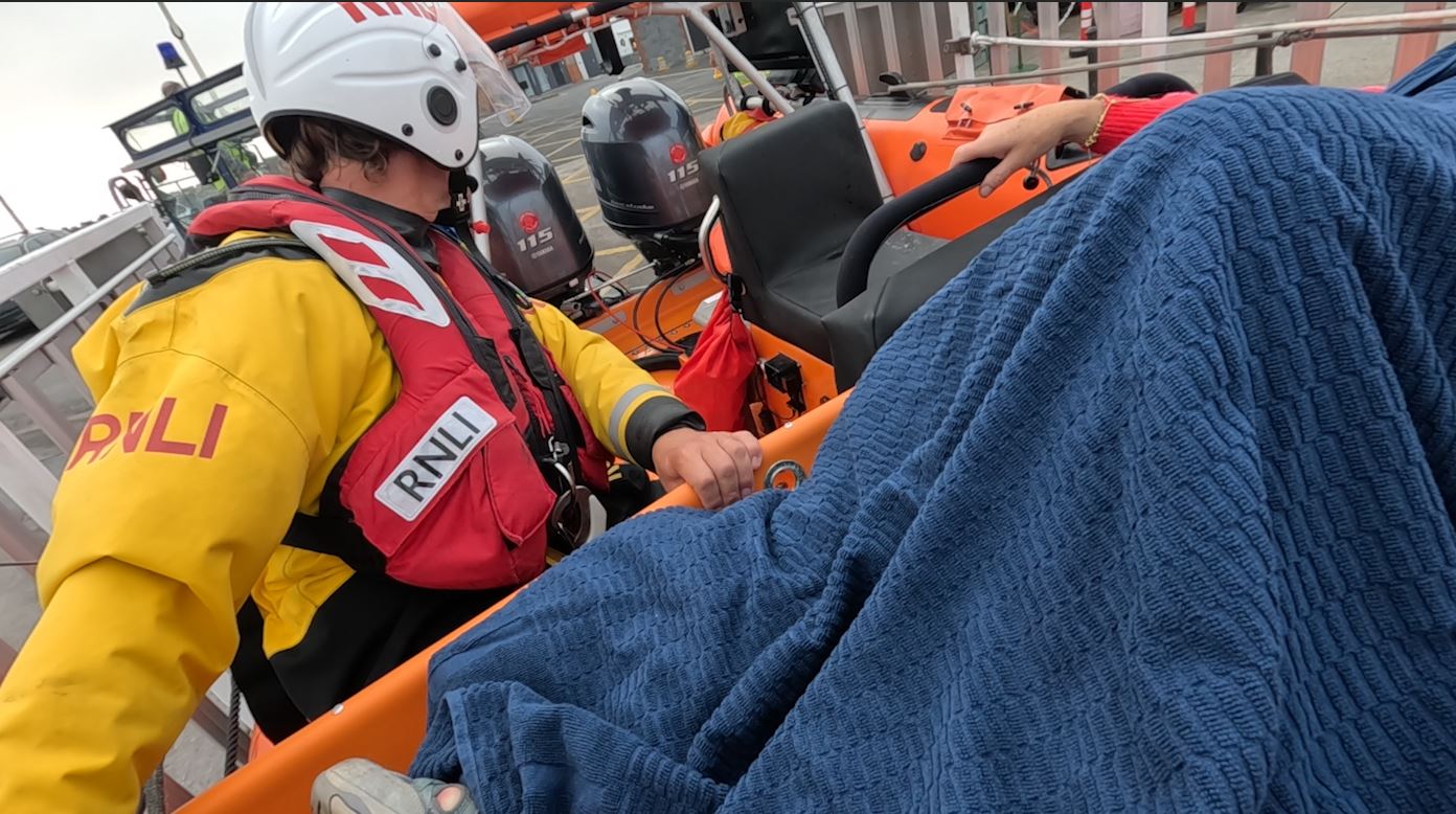 Skerries RNLI returning to the station with the casualty