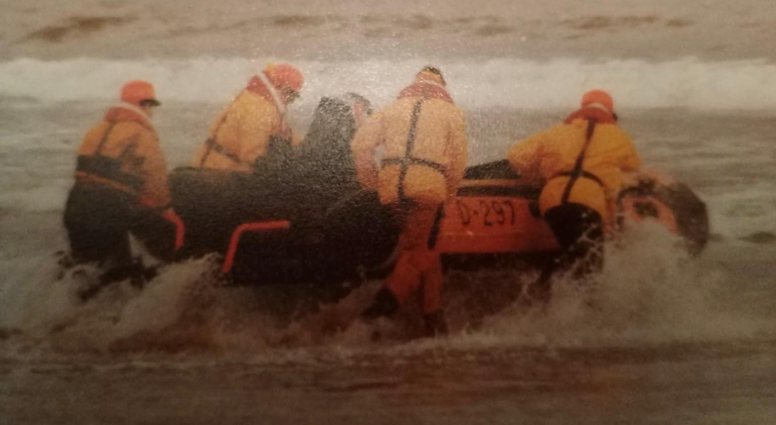 Port Talbot RNLI man power launch
