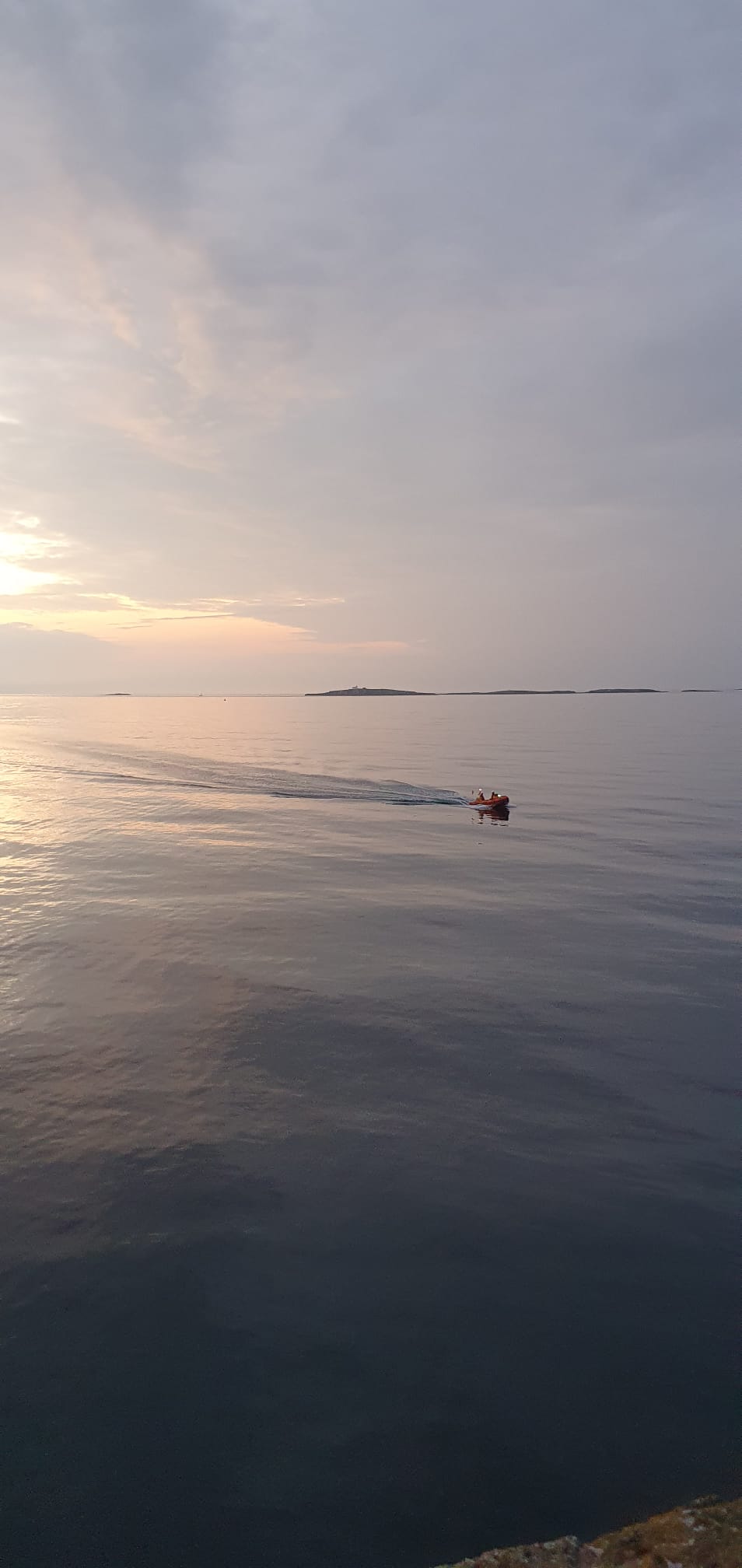 The Seahouses RNLI D Class inshore lifeboat was swiftly launched from Seahouses Harbour