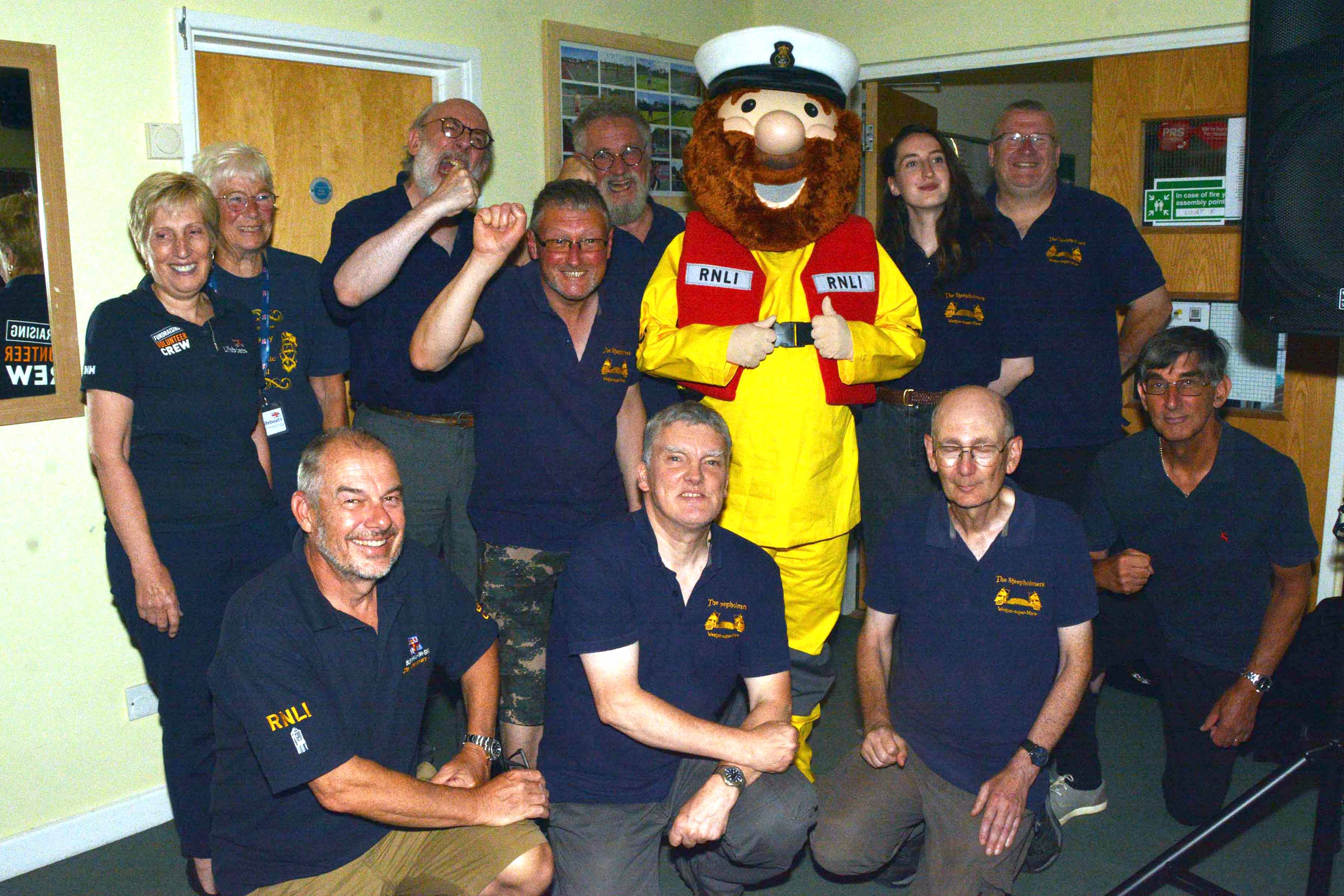 reak, RNLI fundraisers and the Steepholmers were joined by Stormy Stan