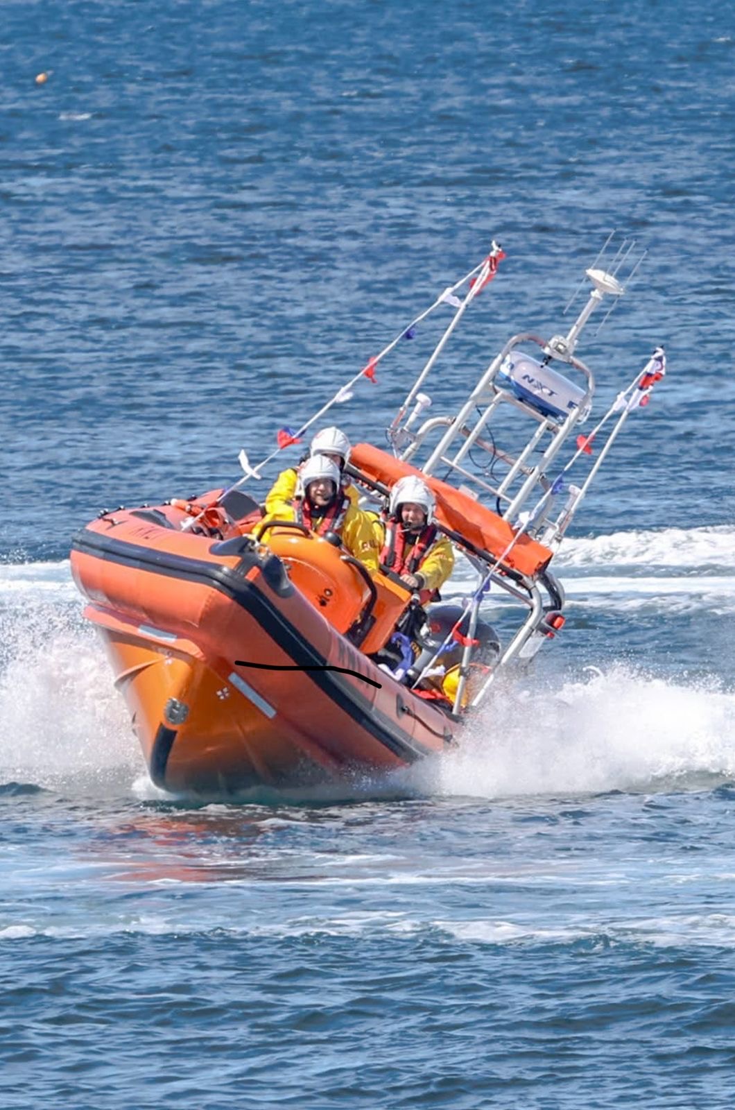 Photo of B-951 Neil Crowe on exercise in Port Erin Bay