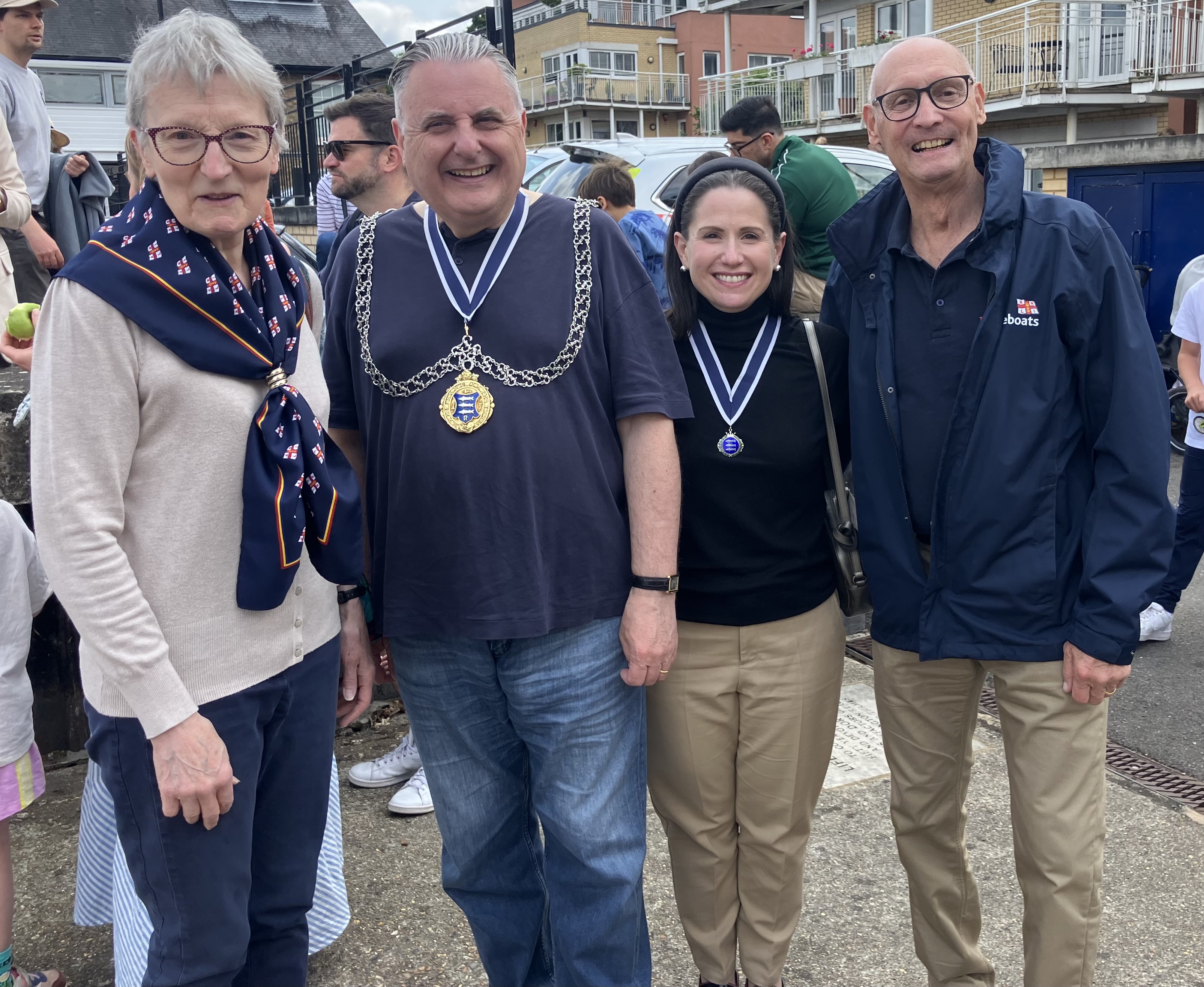 Four people inc. Mayor