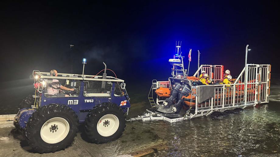 Rnli Night Rescue Two rescued by Largs RNLI in night time shout | RNLI