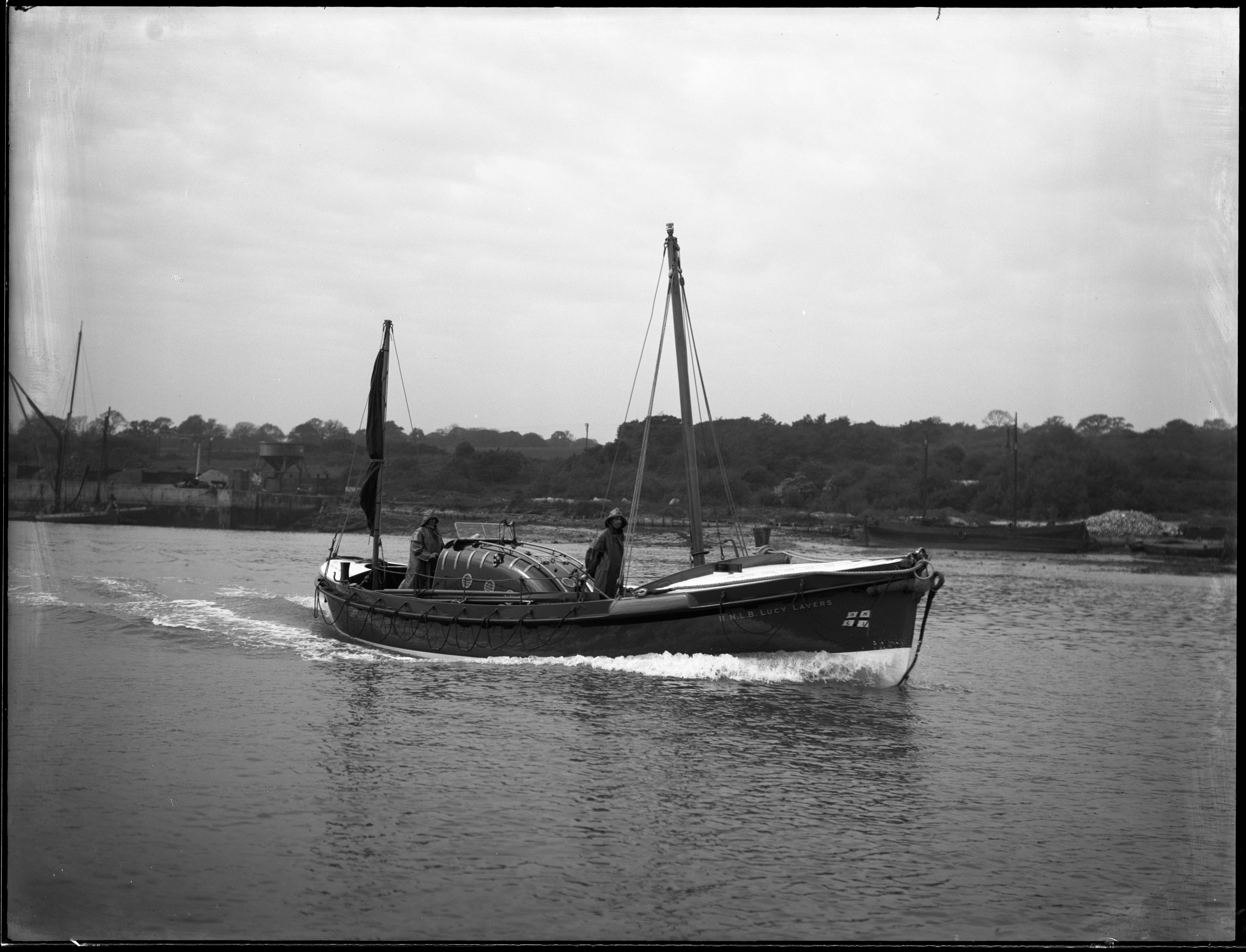 Aldeburgh 35 foot 6 inch Liverpool motor class lifeboat Lucy Lavers ON832. Scanned from Beken of Cowes plate, photo taken 15/05/1940. Lifeboat build in 1940 by Groves and Guttridge in Cowes. Funded by Legacy from A.H Lavers of Wandsworth, London and also from the estate of Mr E Williams. On station Aldeburgh No.2: 1940-59; Reserve: 1959-68. 1940: Participated in the evacuation of allied troops from Dunkirk. 82 launches and 44 lives saved