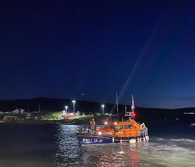 Clogherhead lifeboat in Port Oriel at night