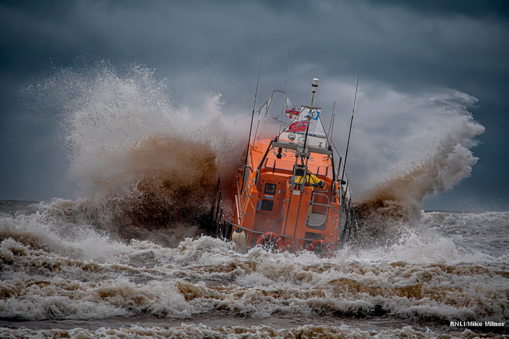 Bridlington RNLI launch into Storm Amy.