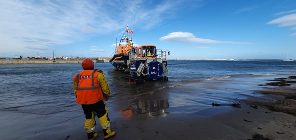RNLI Shannon Class launch from Seahouses
