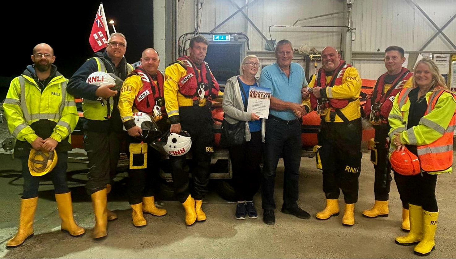 Maggie and Ken with our Volunteers crew at Happisburgh.