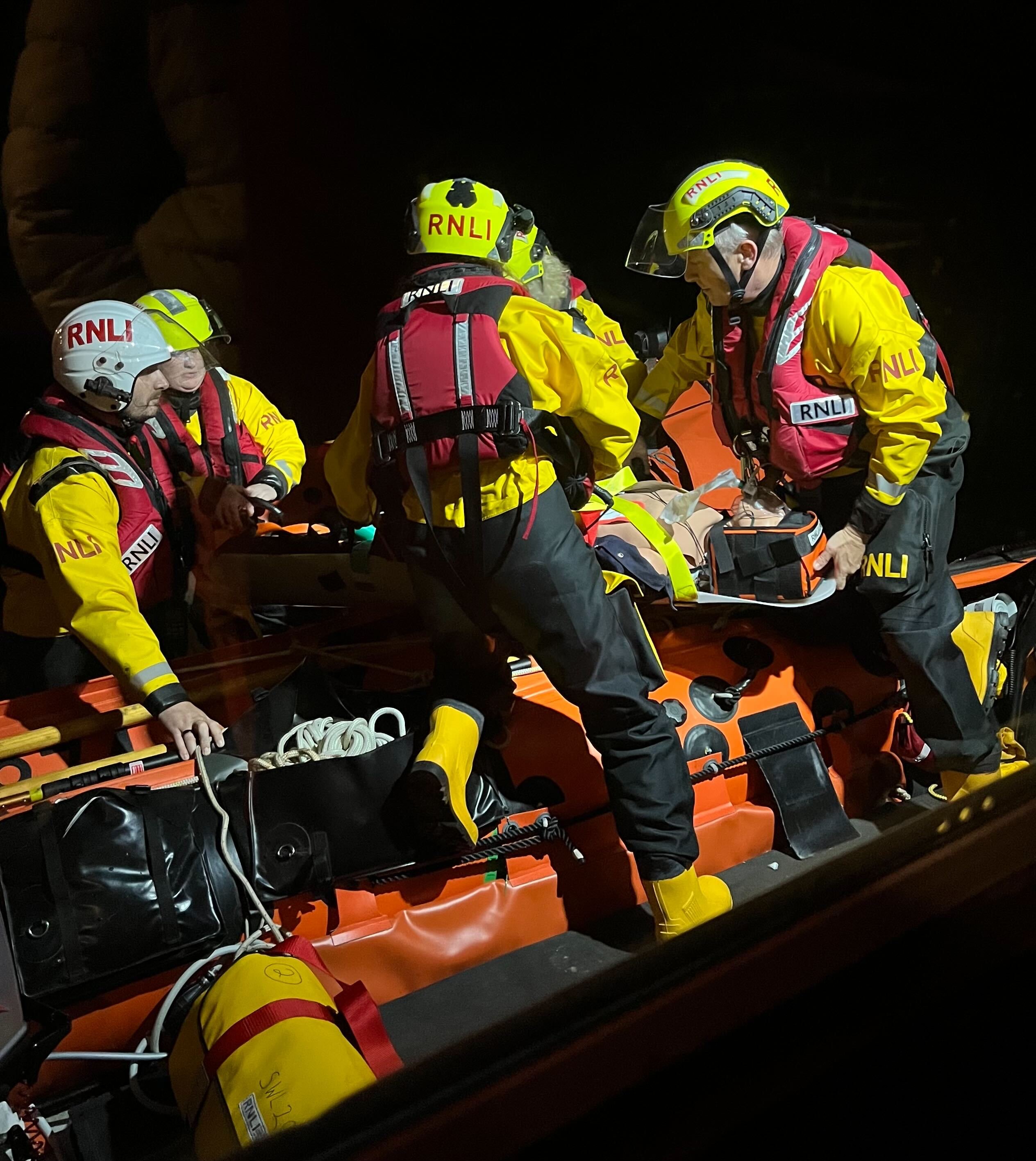 Teddington RNLI crew training exercise