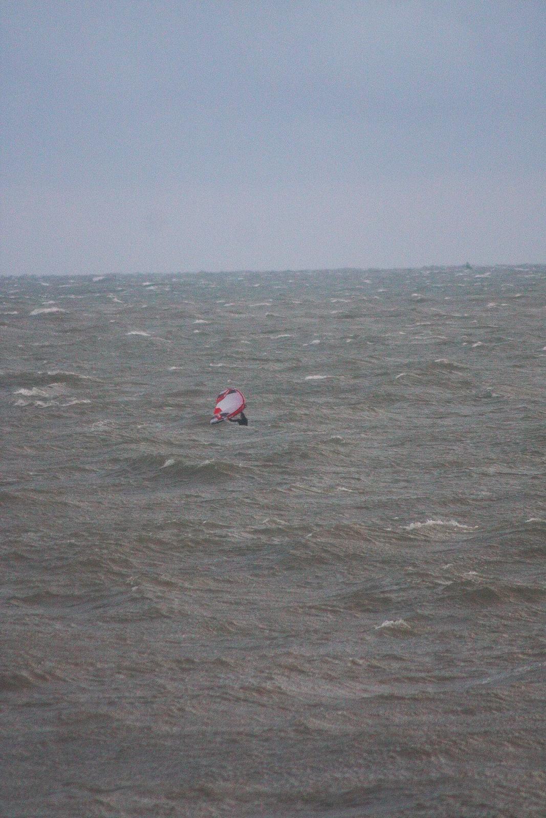 Port Talbot RNLI assist a wing foil surfer