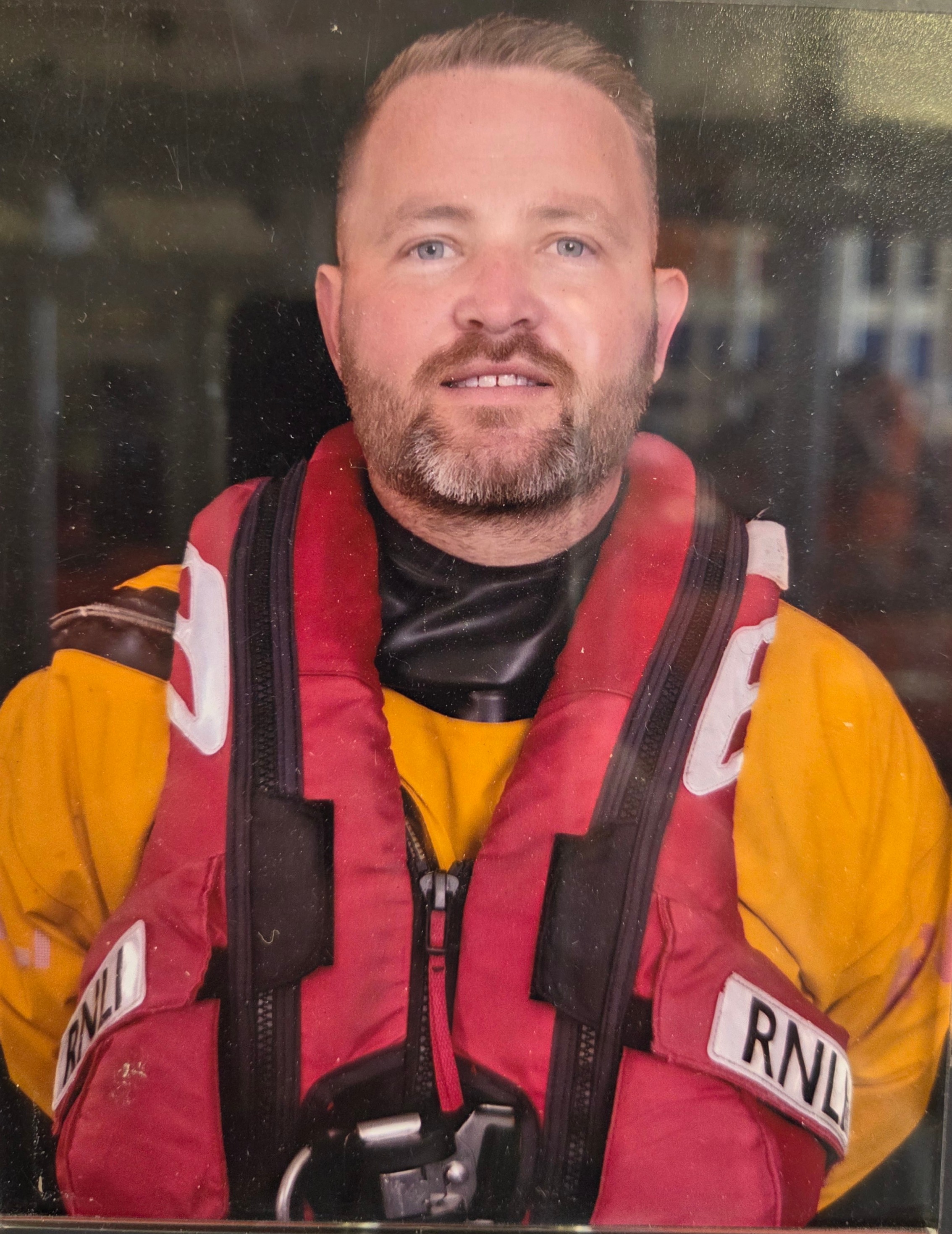 Helm James Foster