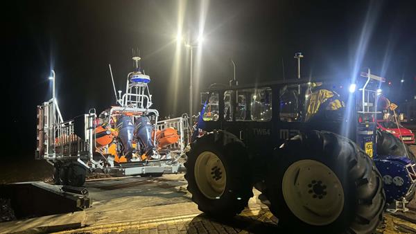 Rnli Rib Engine Largs RNLI assist RIB near Dunoon | RNLI