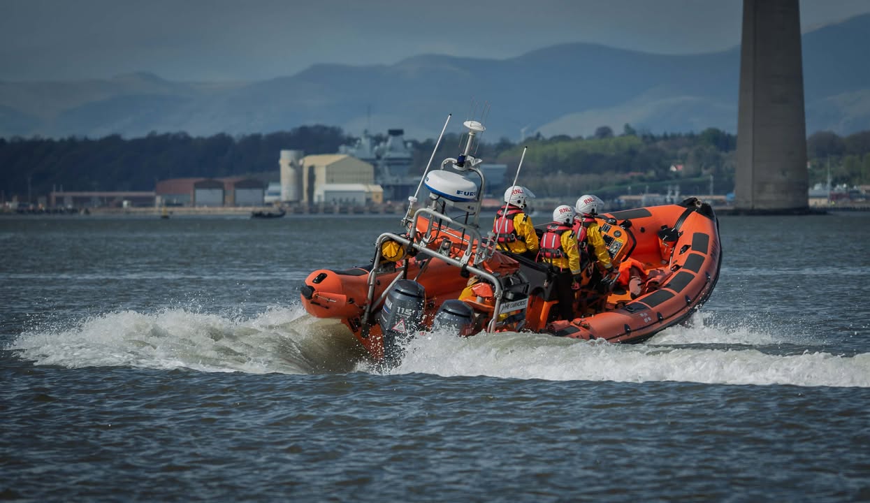 RNLI warns of increased risk of being cut off by the tide at Cramond ...
