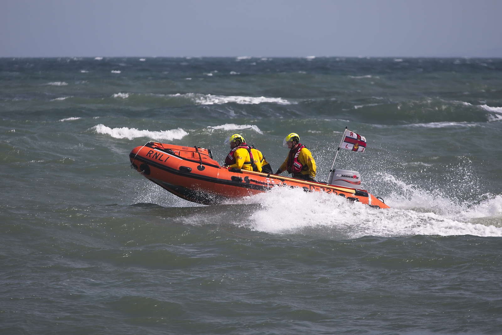 Inshore Lifeboat ‘Enfys2’ returning to RNLI Moelfre Lifeboat station following the call out.